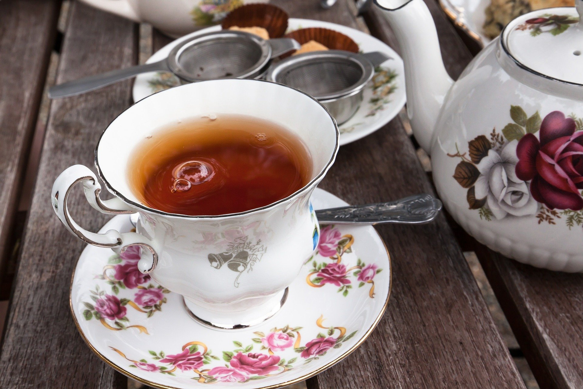 Хороший вкусный чай. Эрл грей заваренный. Эрл грей чай заваренный. Чашка чая. Чашка с чаем.