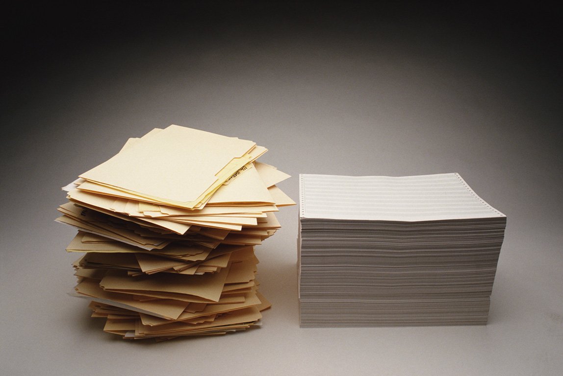Бумага совсем. Бумажный носитель. Стопка бумаг. Стопка листов бумаги. Дерево из бумаги.
