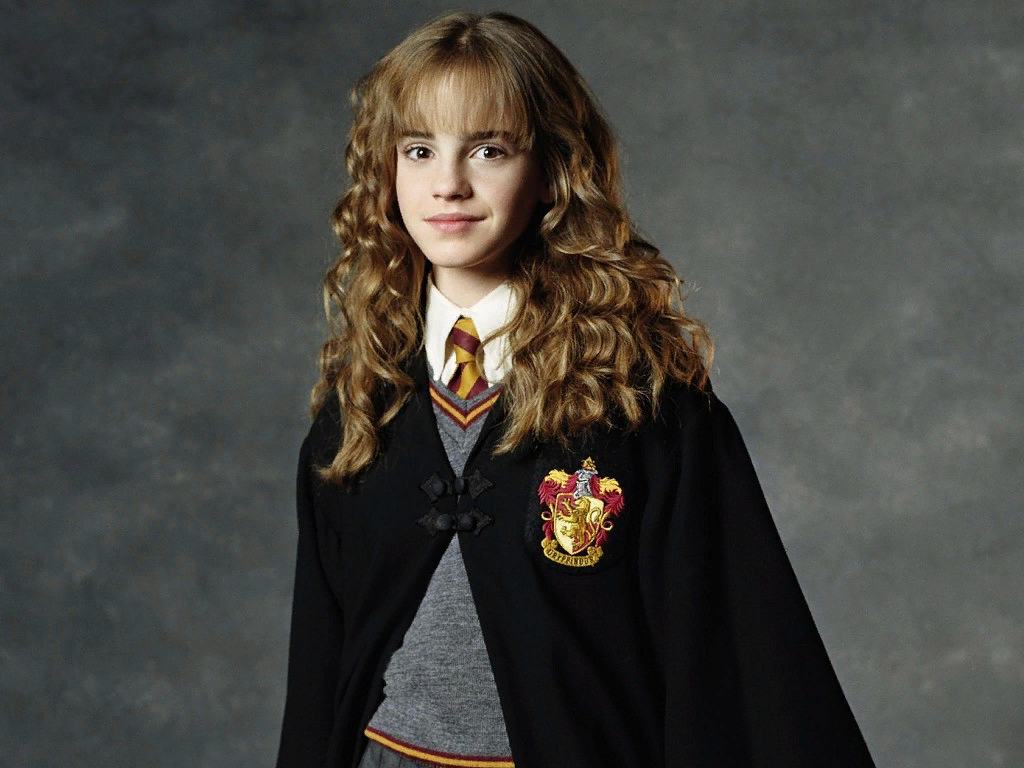 Внешность гермионы. Гермиона Грейнджер. Г̥ͦе̥ͦр̥ͦм̥ͦе̥ͦо̥ͦн̥ͦа̥ͦ г̥ͦр̥ͦе̥ͦй̥ͦ. Hermione Granger в полный рост. Эмма Уотсон Гарри Поттер.