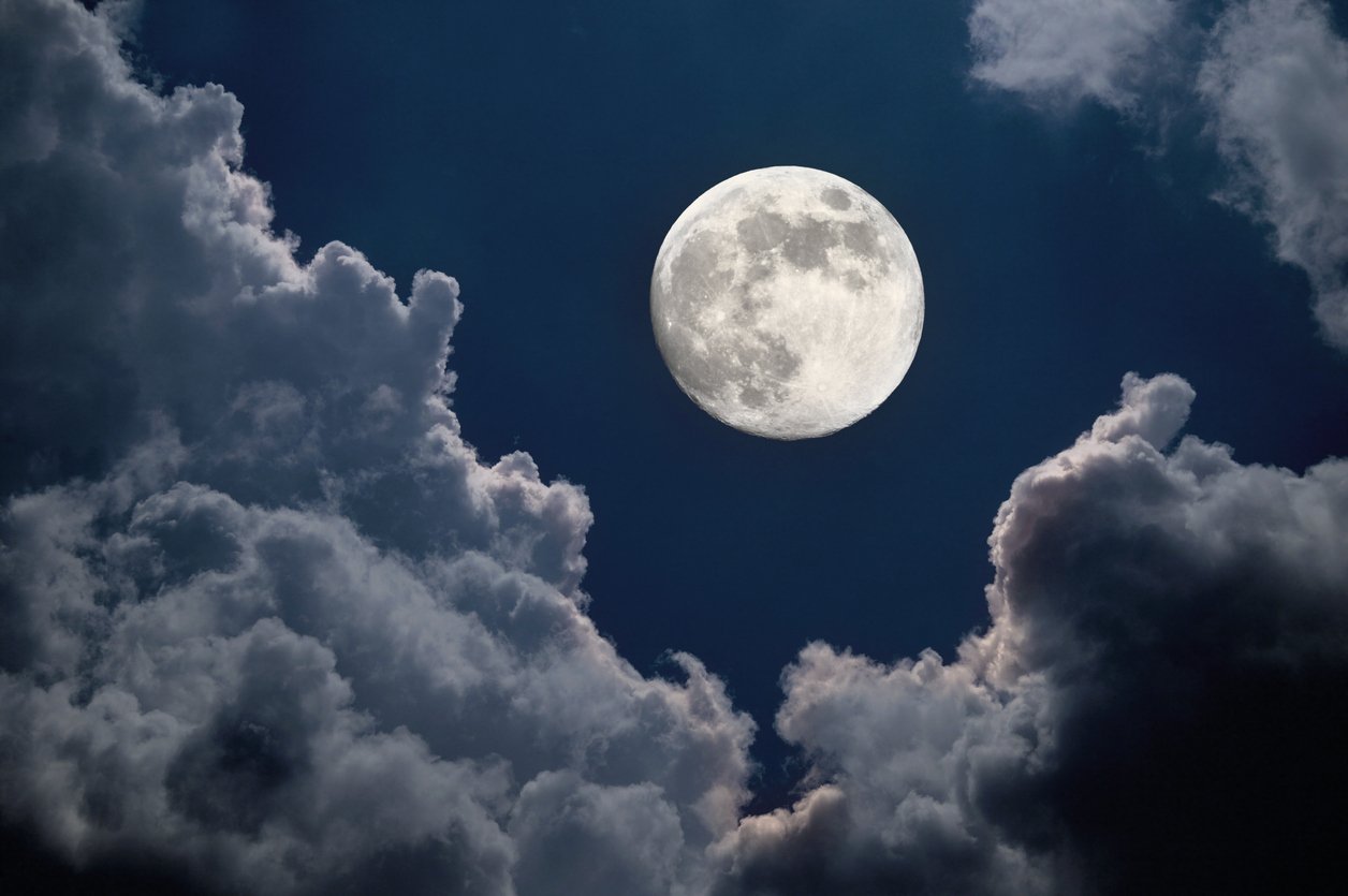 фото лунного неба