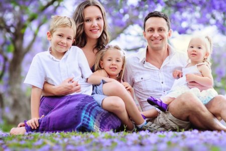 Красивая семья