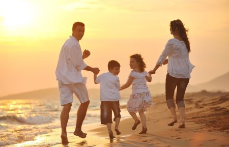 Красивая семья