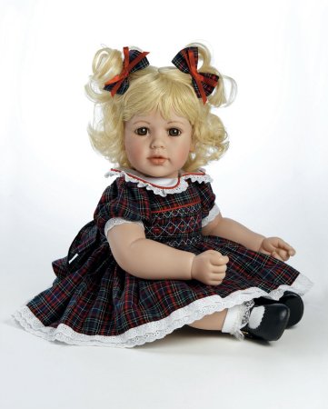 Адора Джуджи