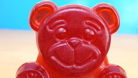 Валера ЖЕЛЕЙНЫЙ медведь