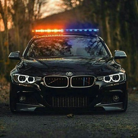 BMW м5 с мигалками
