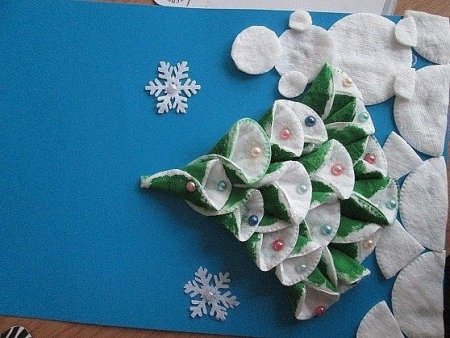 Новогодние поделки с ватных дисков