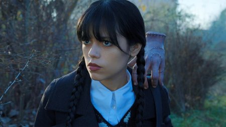 Уэнсдей сериал Нетфликс