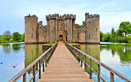 Замок Авалон Шотландия