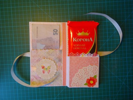 Открытка с кармашком для шоколадки