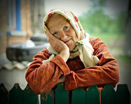 Добрая бабушка
