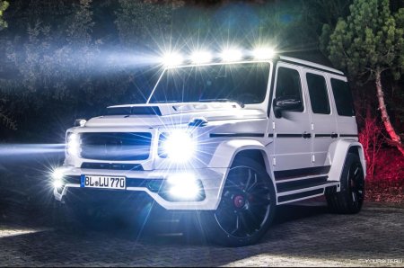 Мерседес g63 AMG ночью