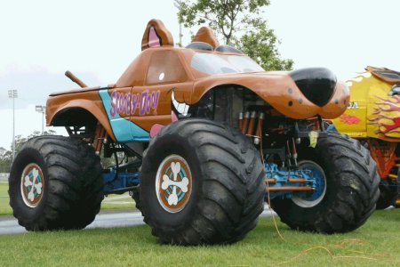 Машина монстр монстр трак