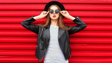 Модная девушка