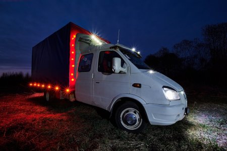 Газель фермер красная