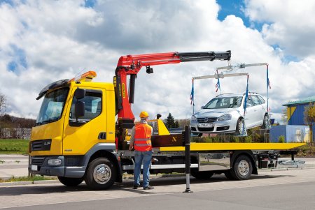 Мерседес 814 эвакуатор с КМУ