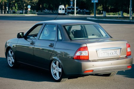 Лада Приора седан