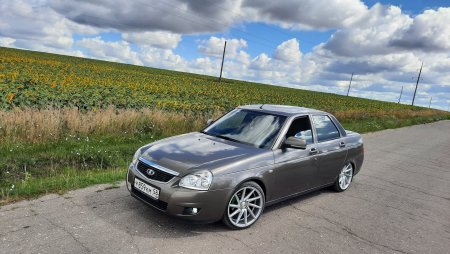 Лада Приора седан кориандр