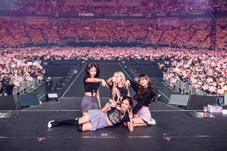 Группа BLACKPINK 2020