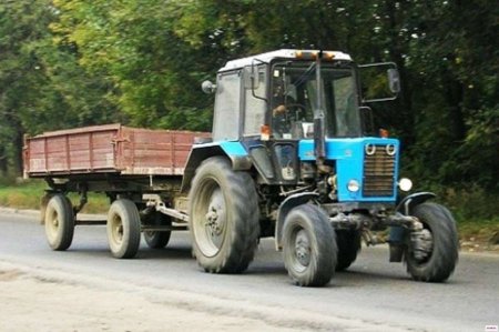Трактор Беларусь МТЗ 82 С прицепом настоящий