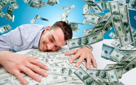 Много денег