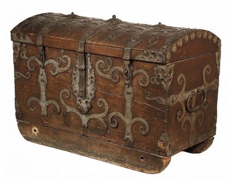 Сундук старинный русский