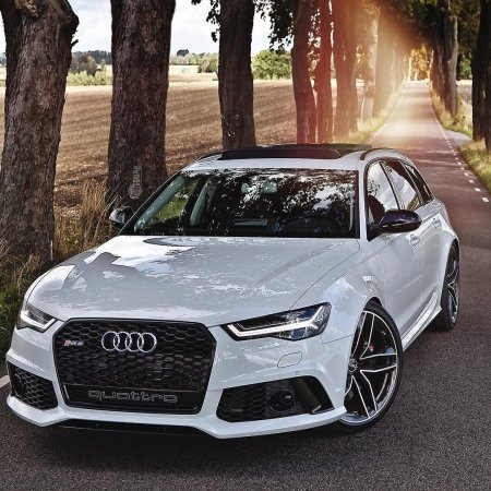 Машина Ауди rs6