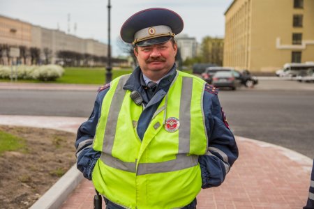 Инспектор ГИБДД