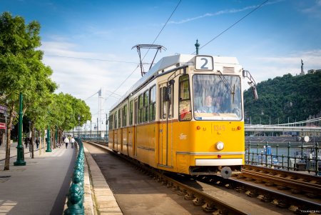 Будапешту на трамвае №2