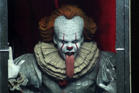 Фигурка ПЕННИВАЙЗ оно 2 от NECA
