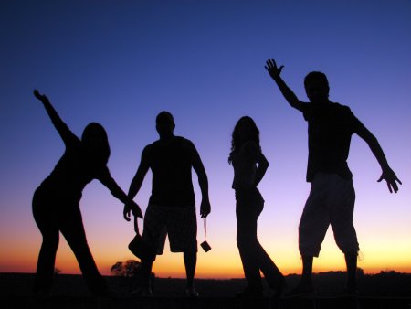 Четыре человека