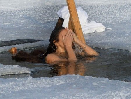 Елена Бондаренко в проруби