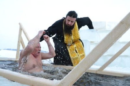 Купание в проруби юмор