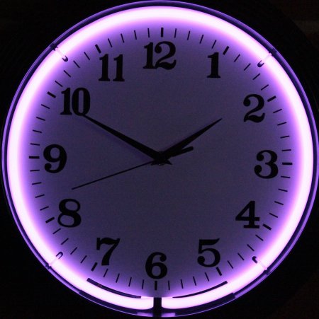 Неоновые часы