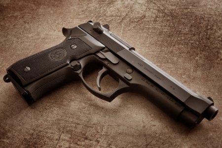 Пистолет Beretta m92
