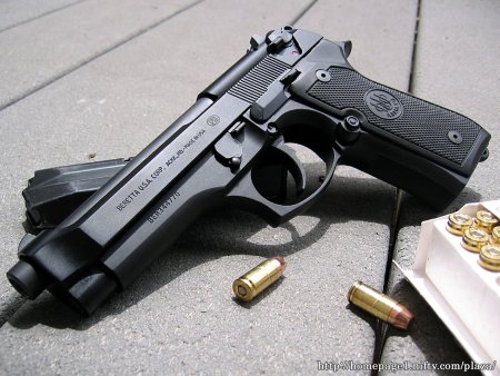 Beretta b12