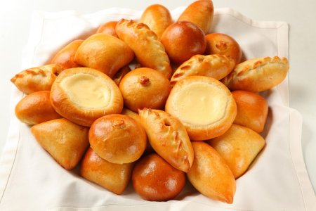 Выпечка пирожки