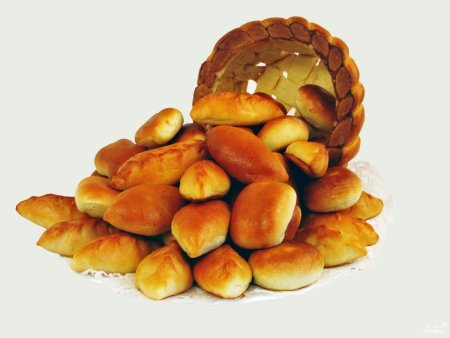 Корзинка с пирожками