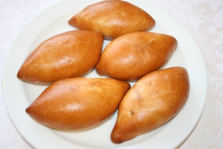 Пирожки печеные
