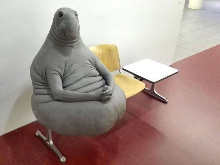 Homunculus Loxodontus скульптура