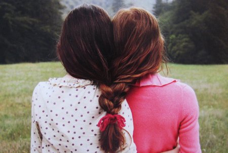 Девочки подружки