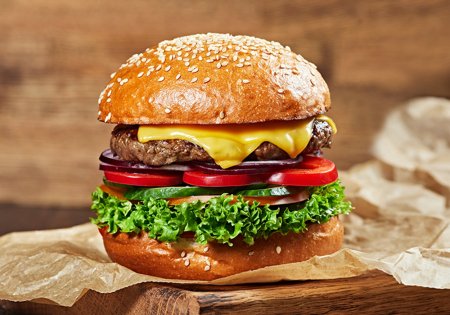 Сырный бургер в бургер Кинг