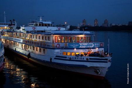 Анна Ахматова теплоход в Москве