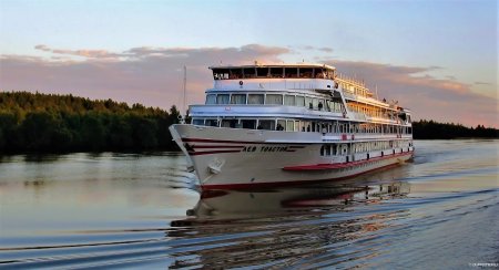 Теплоход Лев толстой Одесса