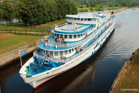 Капитан Пушкарев теплоход