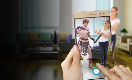 Человек в дополненной реальности