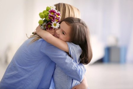 День матери в России