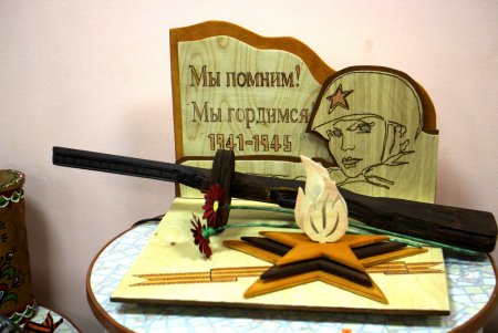 Подарок для ветеранов из дерева