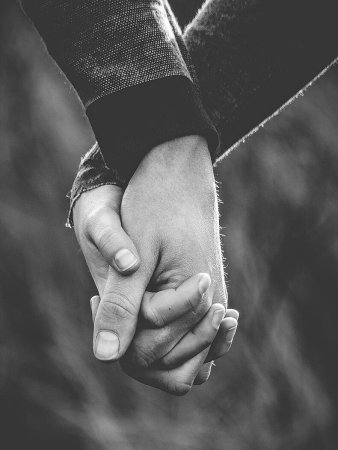 Держание за руки