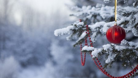 Новогодние обои на рабочий стол