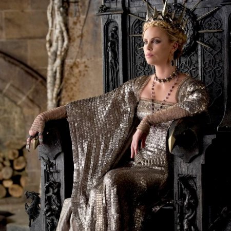 Шарлиз Терон Королева Равенна